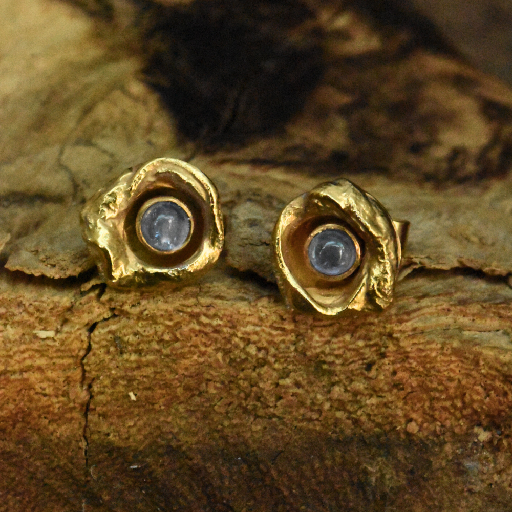 Aura Iolite Studs