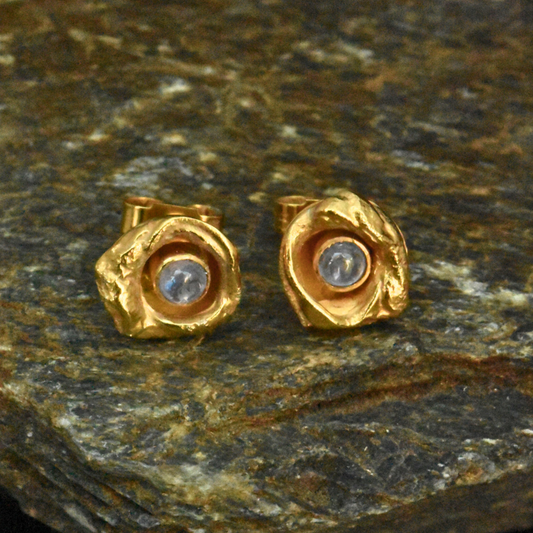 Aura Iolite Studs